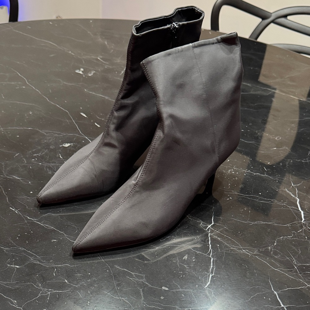 Theory Black Pointed Toe Ankle Boots - Picture 4 of 6